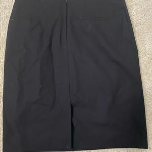Black short pencil skirt